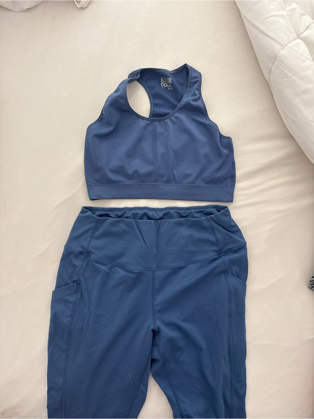 BUNDLE Large / X-Large workout clothes
